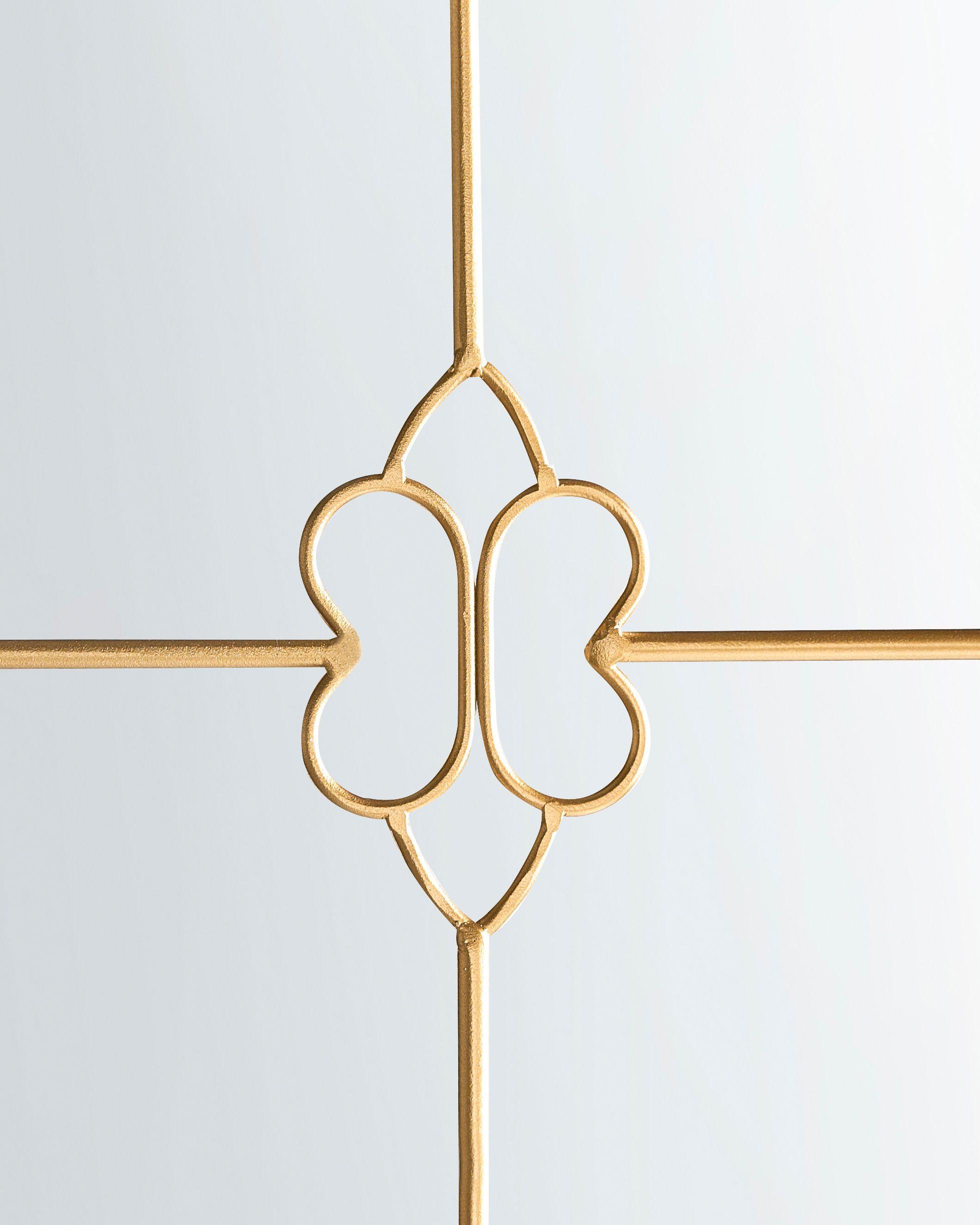 Beliani Wandspiegel aus Eisen Klassisch THULAY  