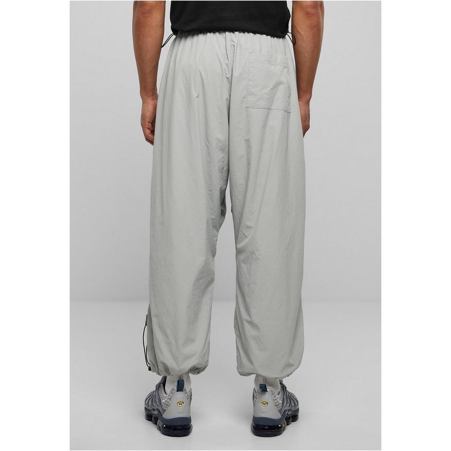 URBAN CLASSICS Pantaloni paracadute in nylon  