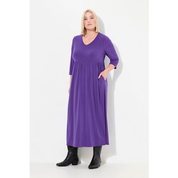 Abito di jersey dal taglio svasato con tasche, scollo a V e maniche a 3/4