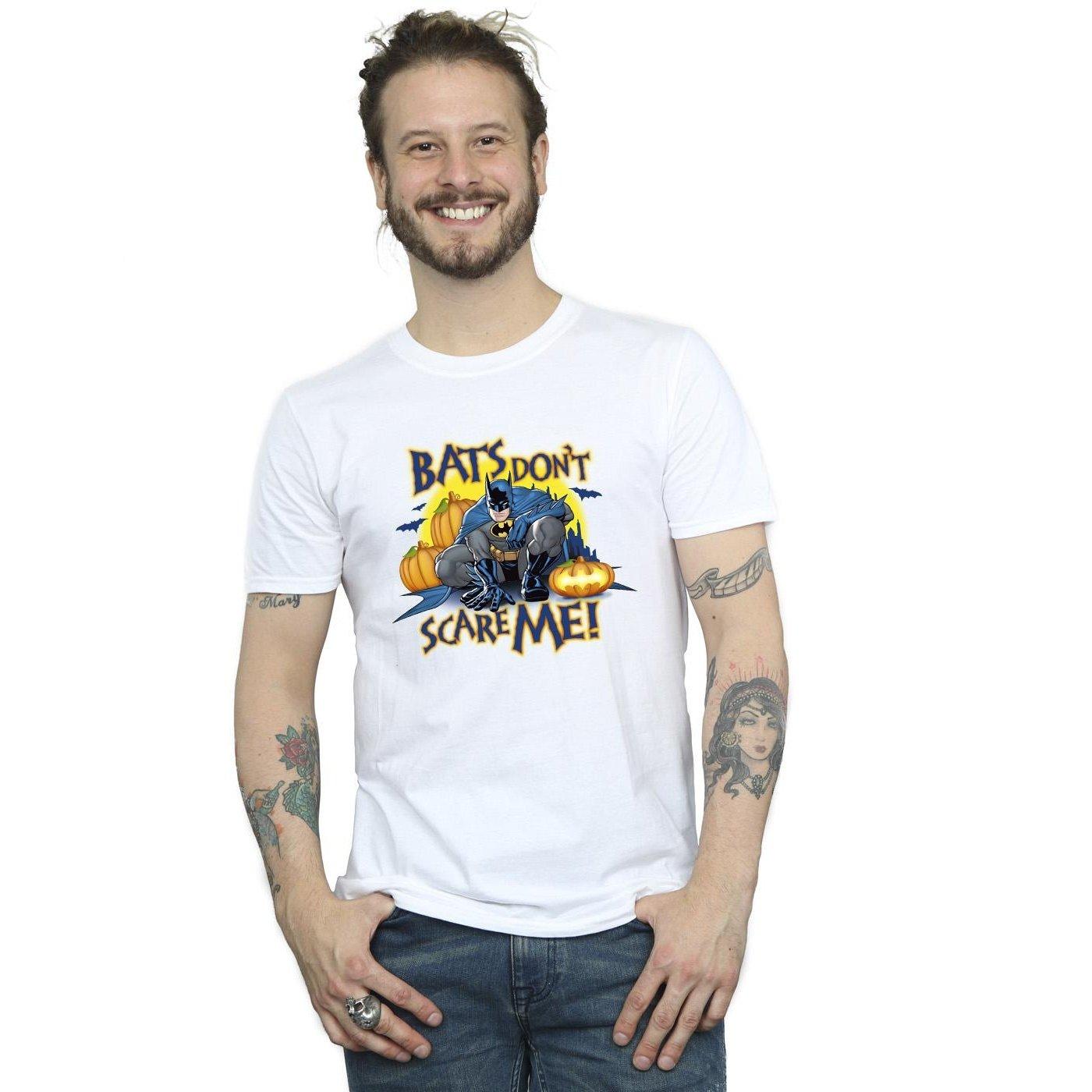 DC COMICS  Bats Don't Scare Me TShirt 