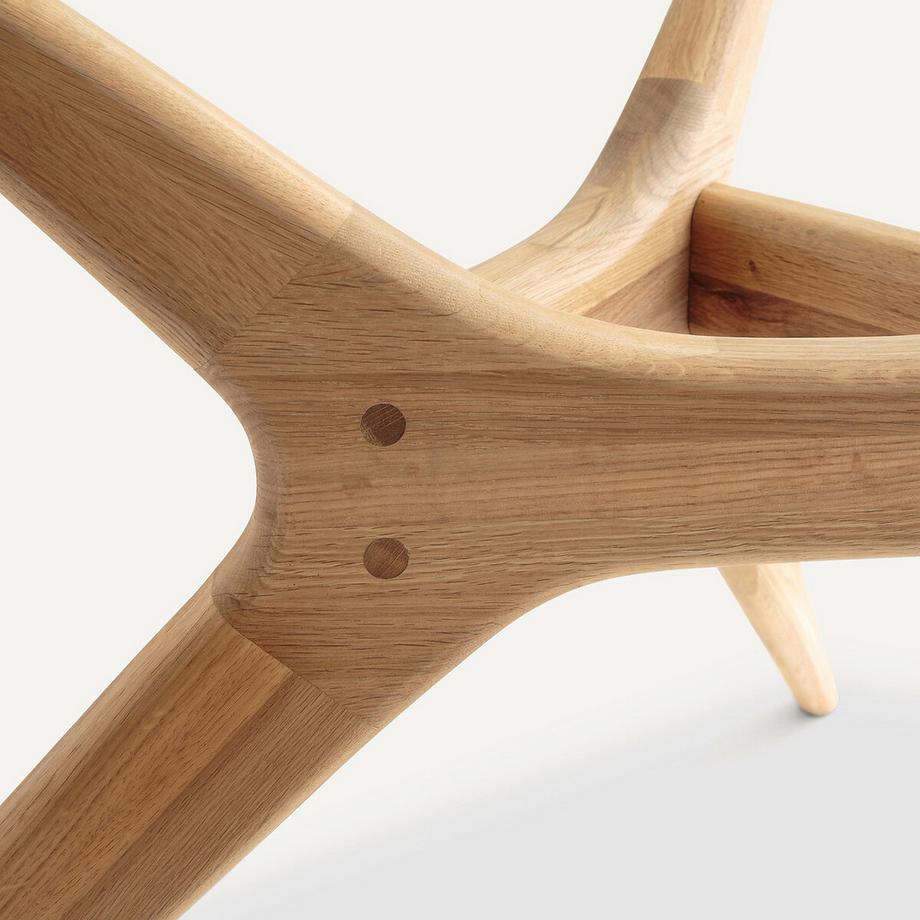 AM.PM Runder Tisch Maricielo aus Glas und massiver Eiche  