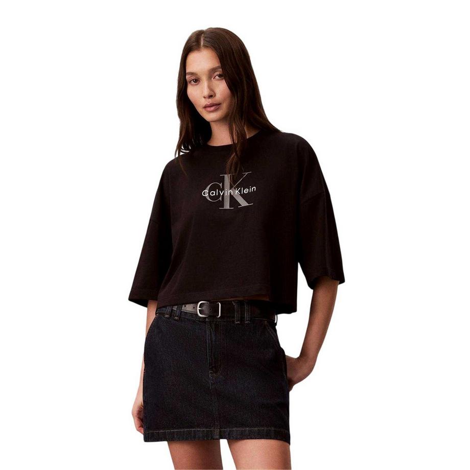 Kurzes T-Shirt, Übergroß