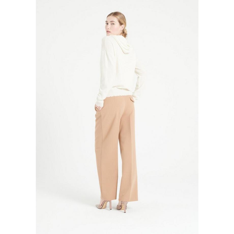 Studio Cashmere8 MIA 16 Hoodie finitions ciselées  