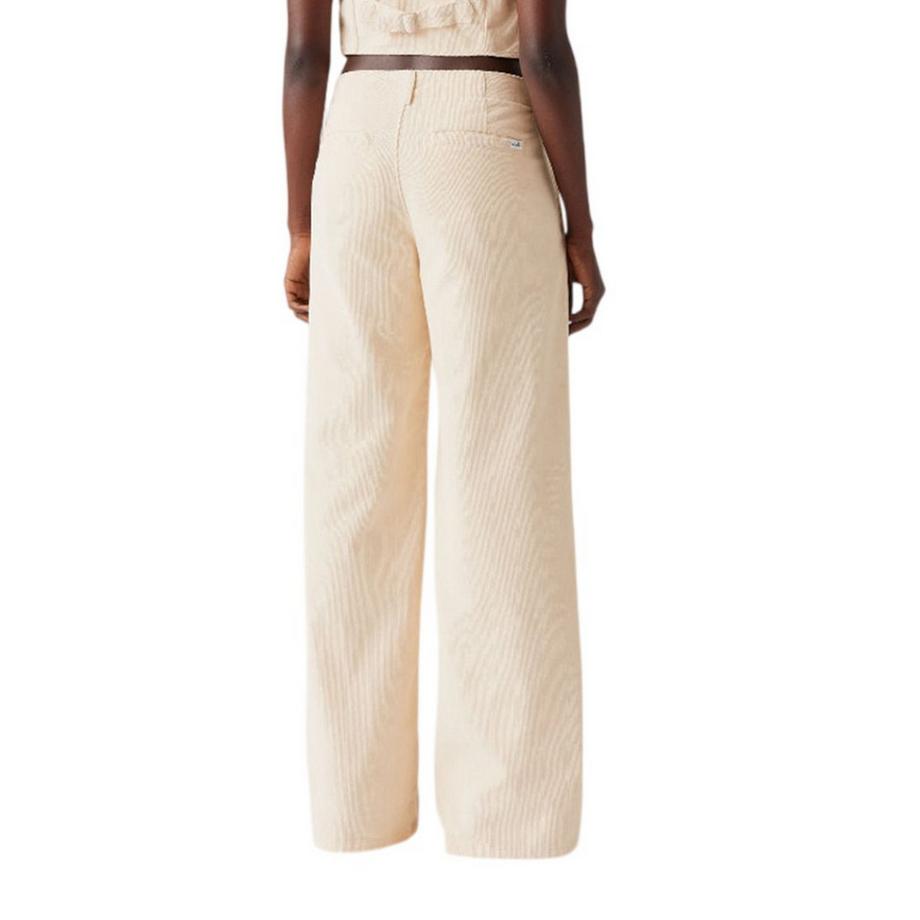 Levis Chino Big Yikes  