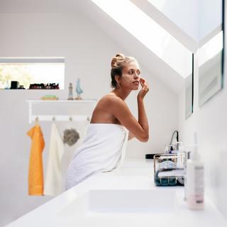 B2X Wandregal mit Aufhängehaken  