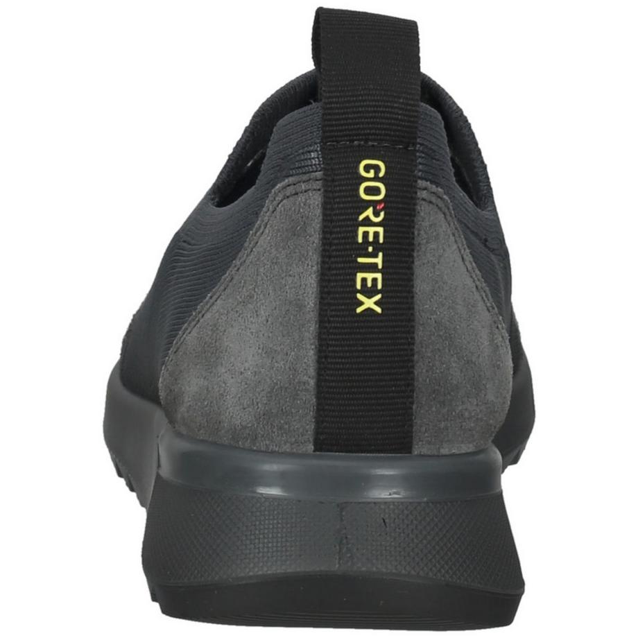 ara Slipper  