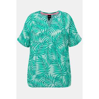 Ulla Popken  Blouse en crêpe motif palmiers à manches courtes et encolure en V. Ligne A 