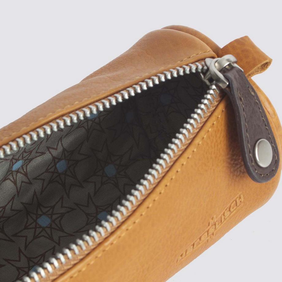 Margelisch Hitch 1 Astuccio  