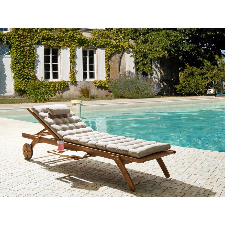 Beliani Sonnenliege mit Kissen aus Akazienholz  CESANA PREMIUM  