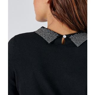 Damart  Pull avec bijoux au col polo, manches longues. 