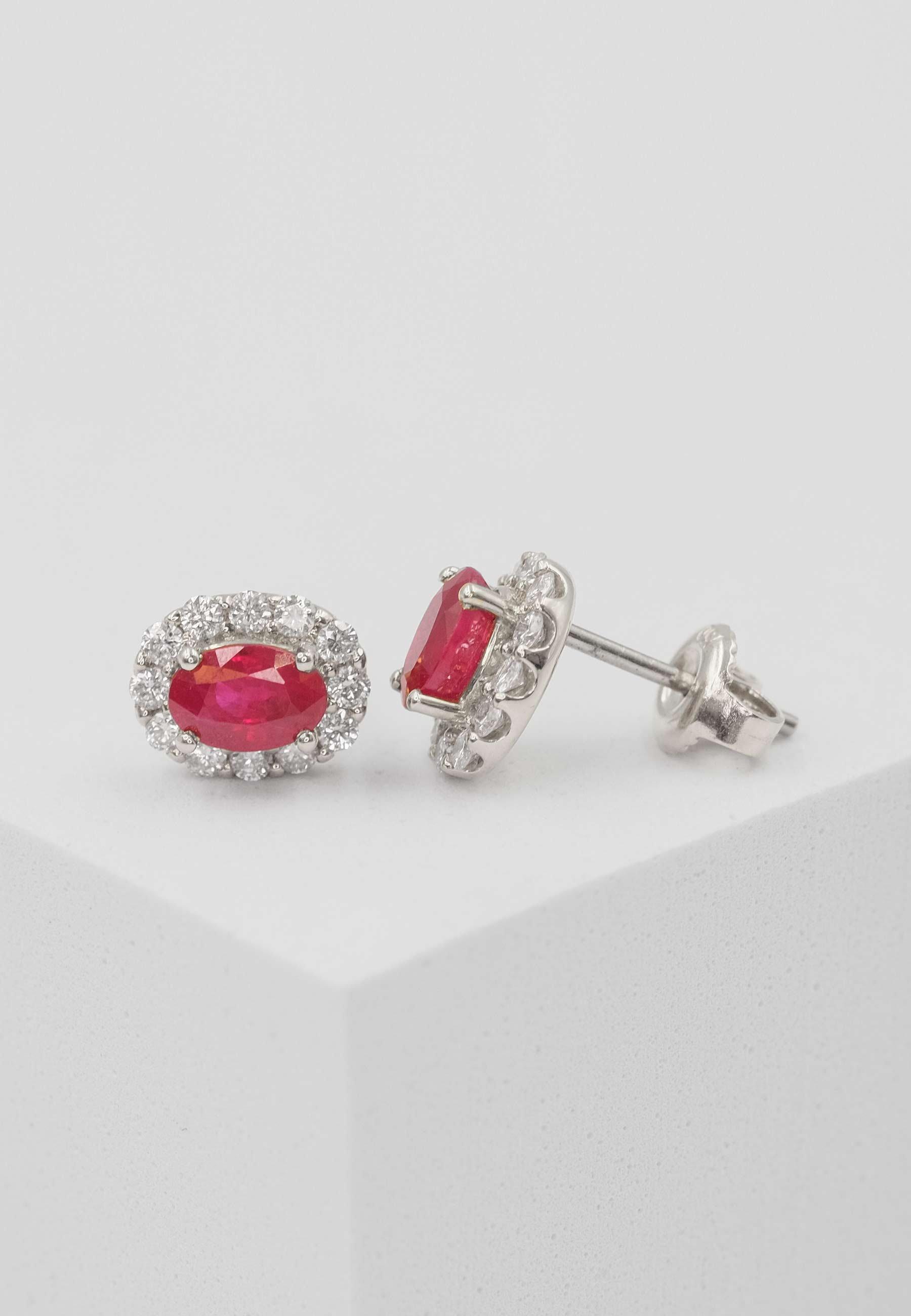 MUAU Schmuck  Clous d'oreilles or blanc 750 rubis 1,13ct. diamants 0,44ct. 10mm 