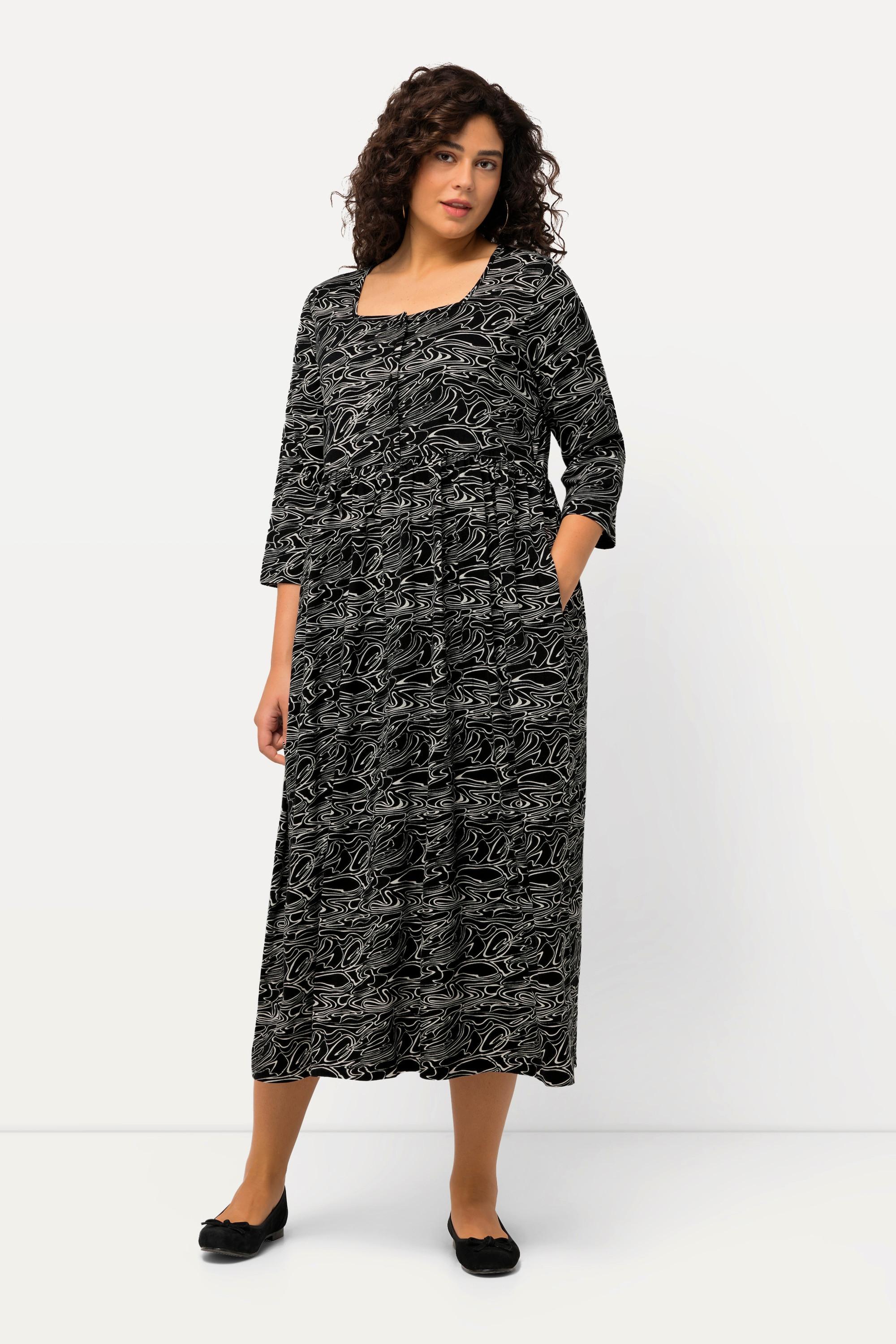 Ulla Popken  Robe en jersey, motif vagues. Encolure carrée et manches 3/4. Silhouette en A. 