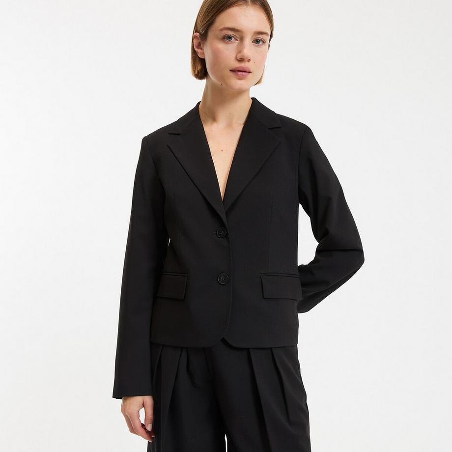 Kurzblazer taillierter Schnitt