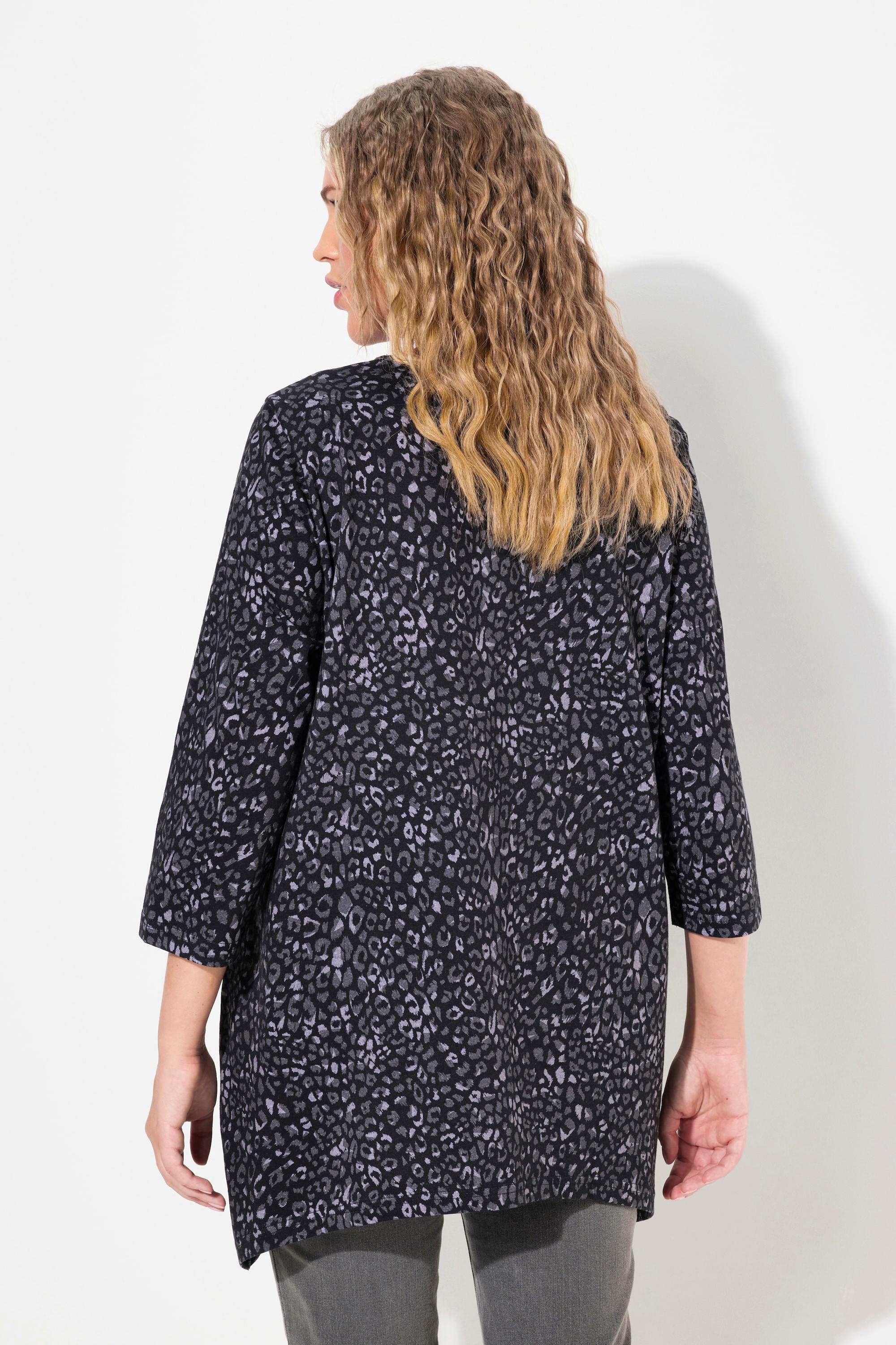 Ulla Popken  Maglia dal taglio svasato con stelle leopardate, scollo a V e maniche a 3/4 