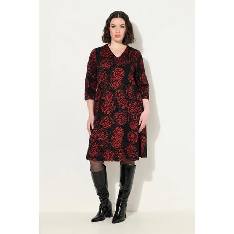 Ulla Popken  Robe en jersey, motif Jacquard, décolleté en V et manches 3/4, poches 