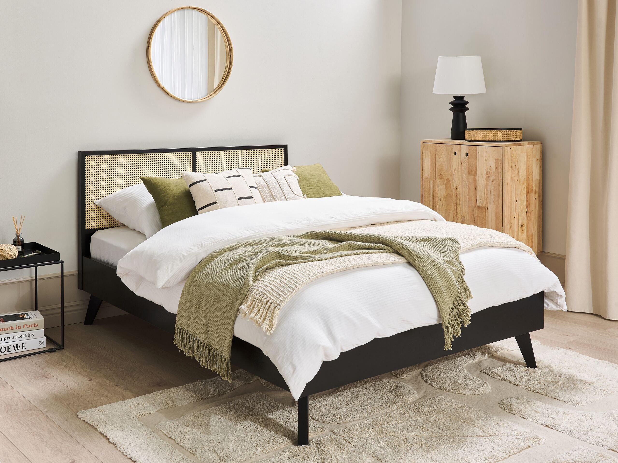 Beliani Bett mit Lattenrost aus Rattan Boho MONPAZIER  