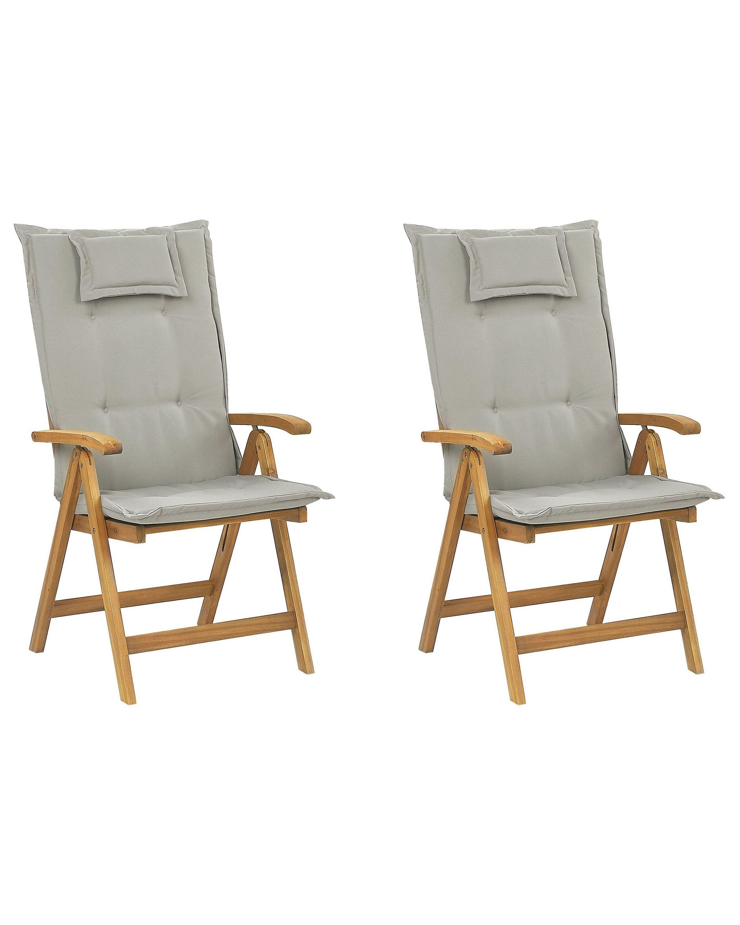 Beliani Set mit 2 Stühlen aus Akazienholz Klassisch JAVA  