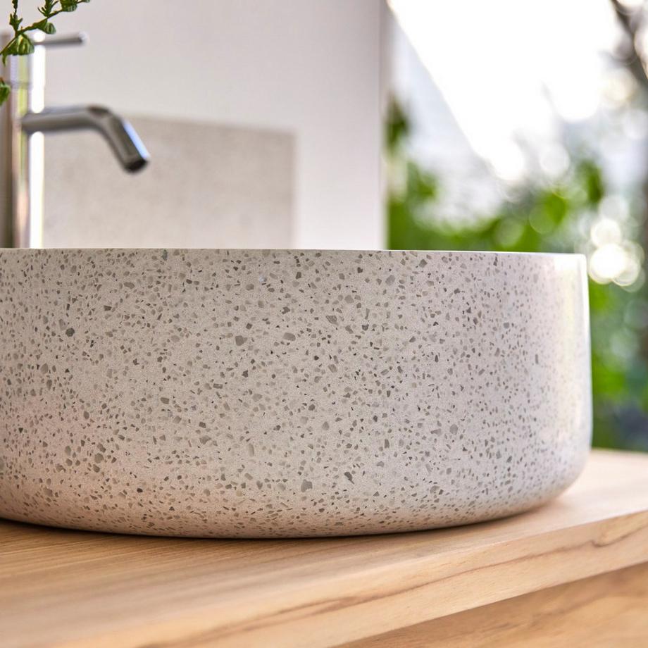 Tikamoon Rundes Waschbecken aus Premium-Terrazzo White Milos  