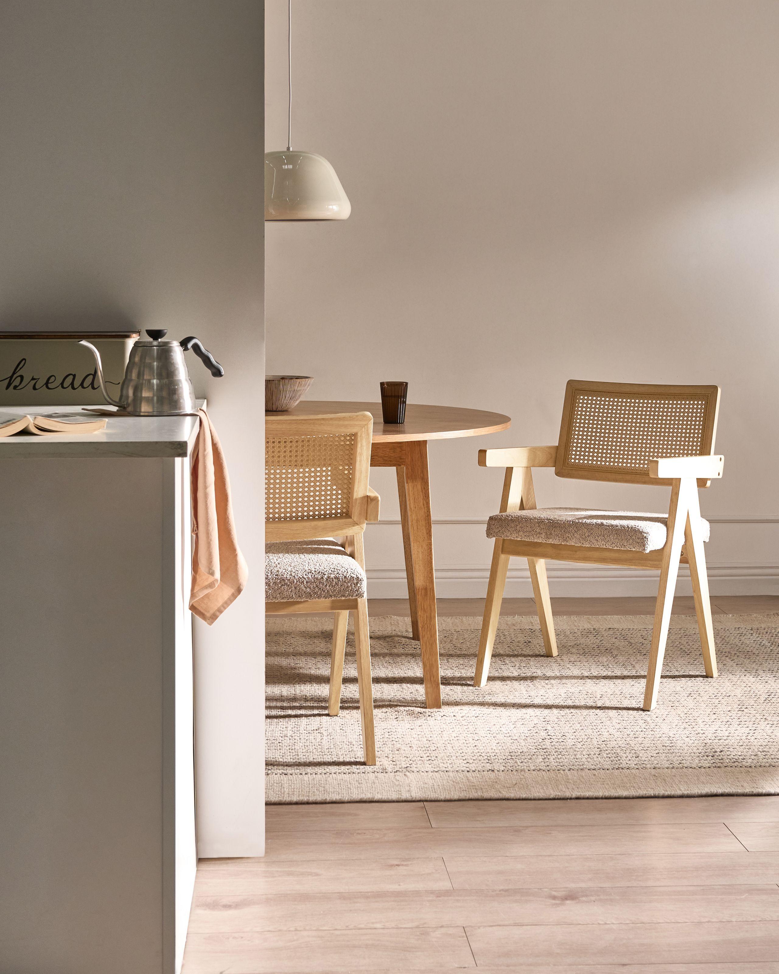 Beliani Lot de 2 chaises de salle à manger en Bois d'hévéa Rétro AVA  