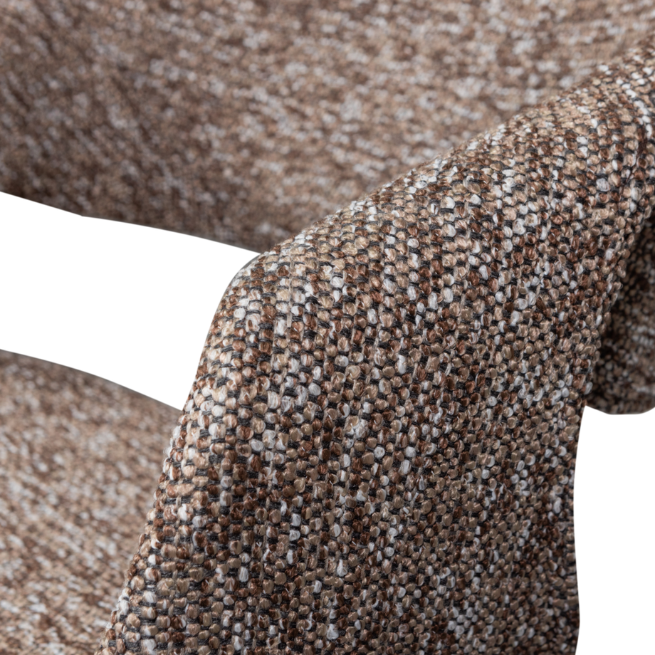 mutoni Chaise avec accoudoirs Yossi marron avec pied en bois marron foncé  