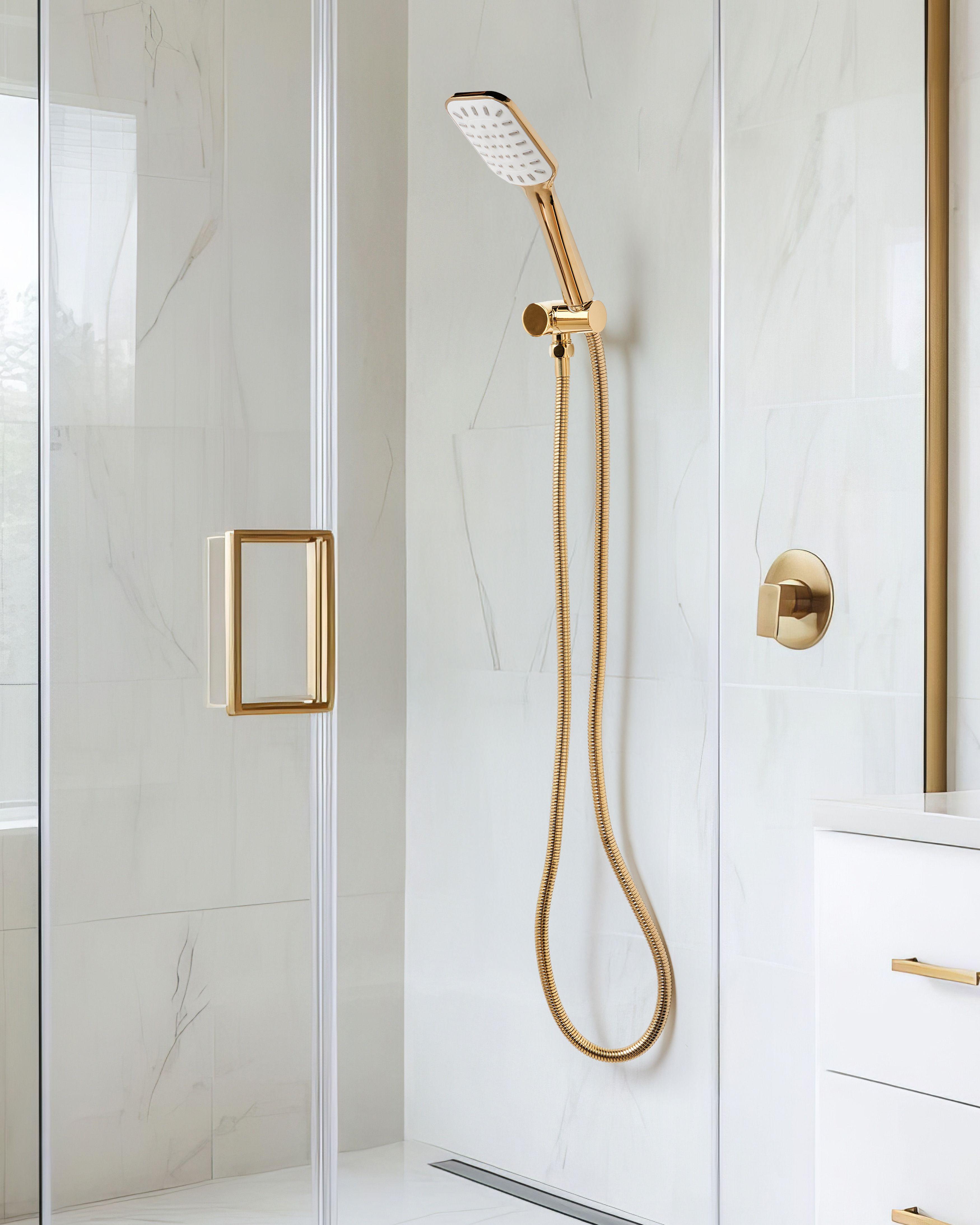 Beliani Duschkopf mit Schlauch aus ABS (robuster Kunststoff) Klassisch AMAJA  