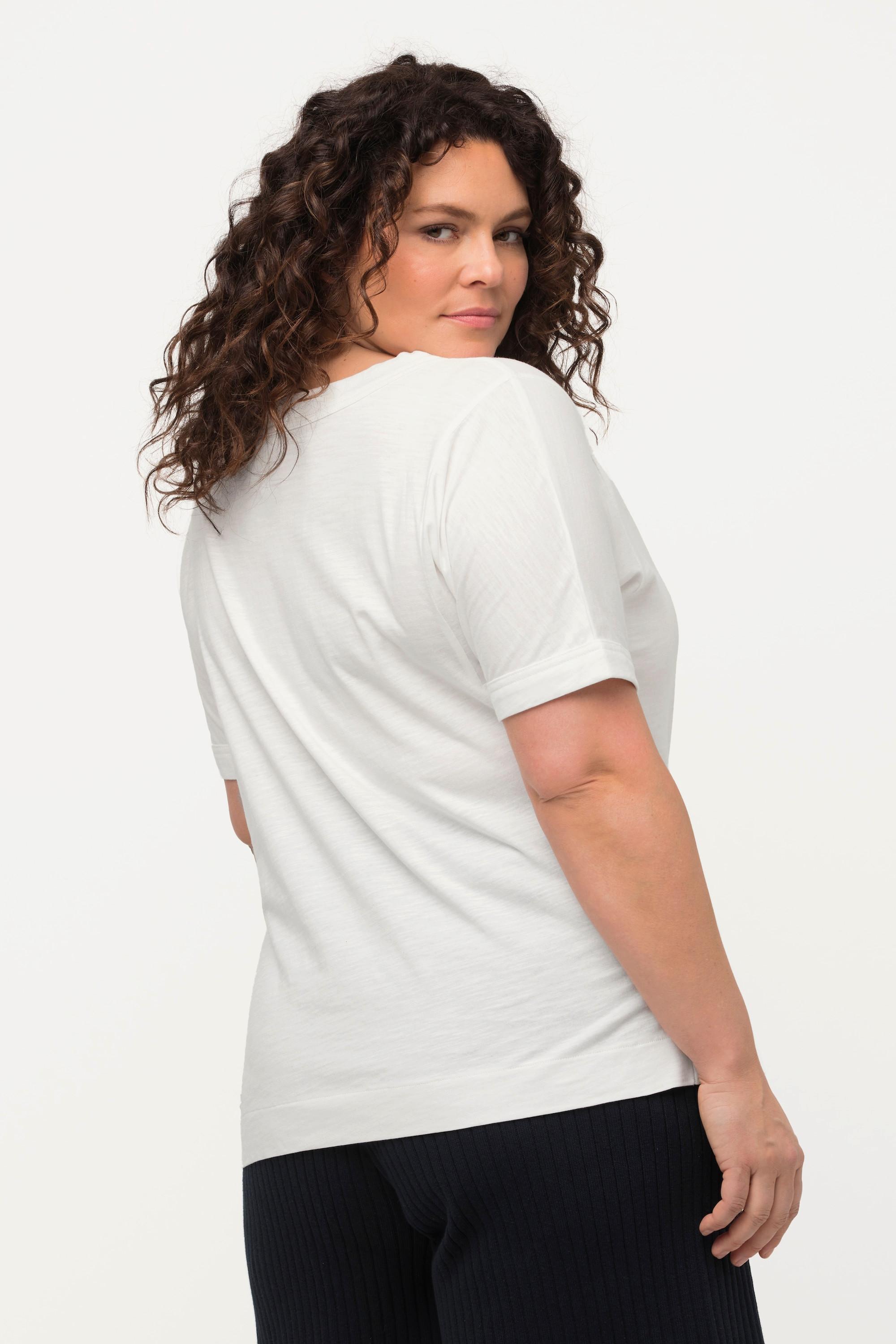 Ulla Popken  T-shirt dal taglio oversize in cotone biologico con scollo a girocollo e mezze maniche 