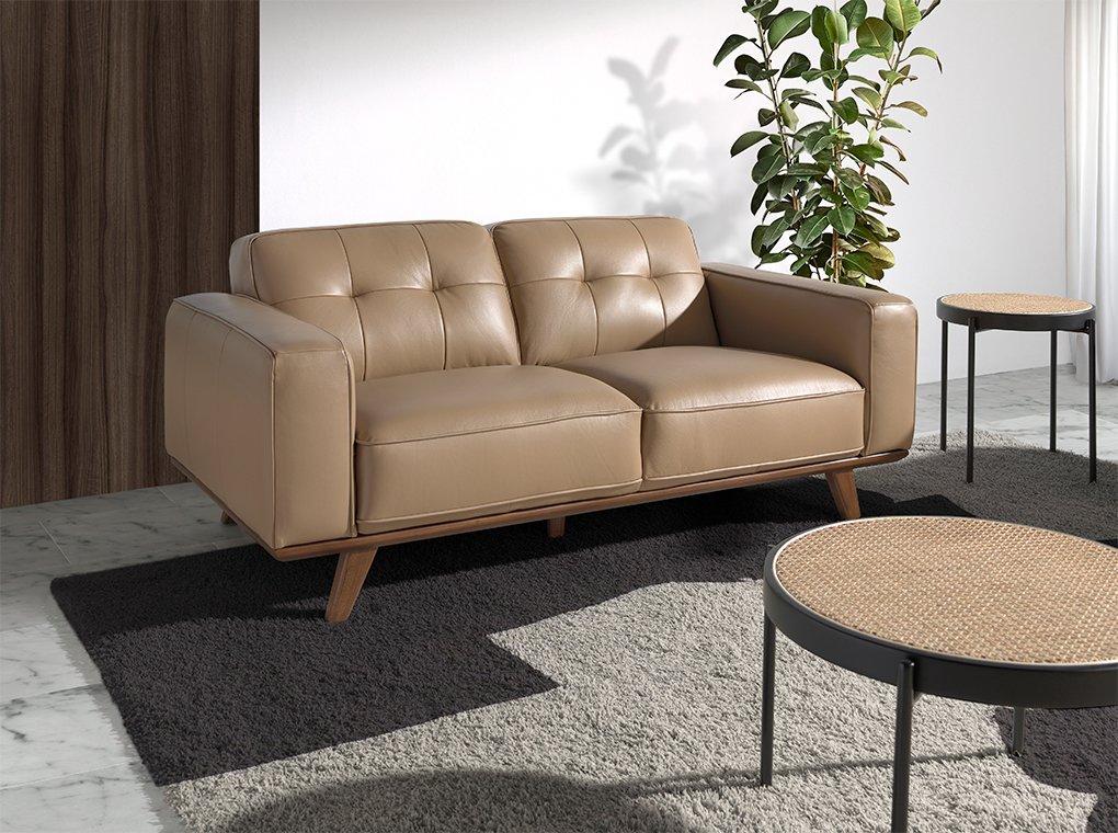 ANGEL CERDA 2-Sitzer-Sofa aus sandfarbenem Leder  