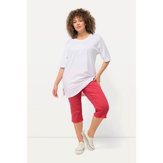 Ulla Popken  Pantaloni Capri a 7/8 modello Sienna in tessuto elasticizzato con orli sfrangiati e taglio della gamba aderente 