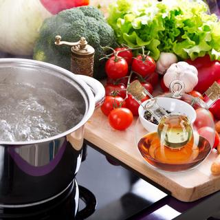 B2X Contenitore per olio e aceto  