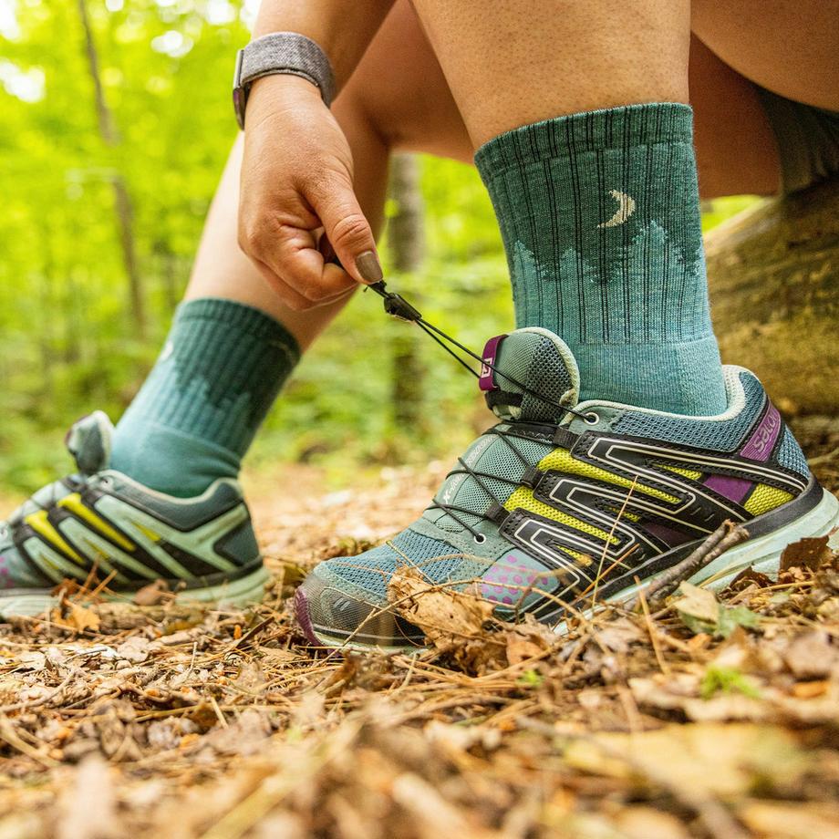 Darn Tough Vermont  Darn Tough Chaussettes Femme Micro Crew Mi-Épaisses Randonnée Laine Mérinos 