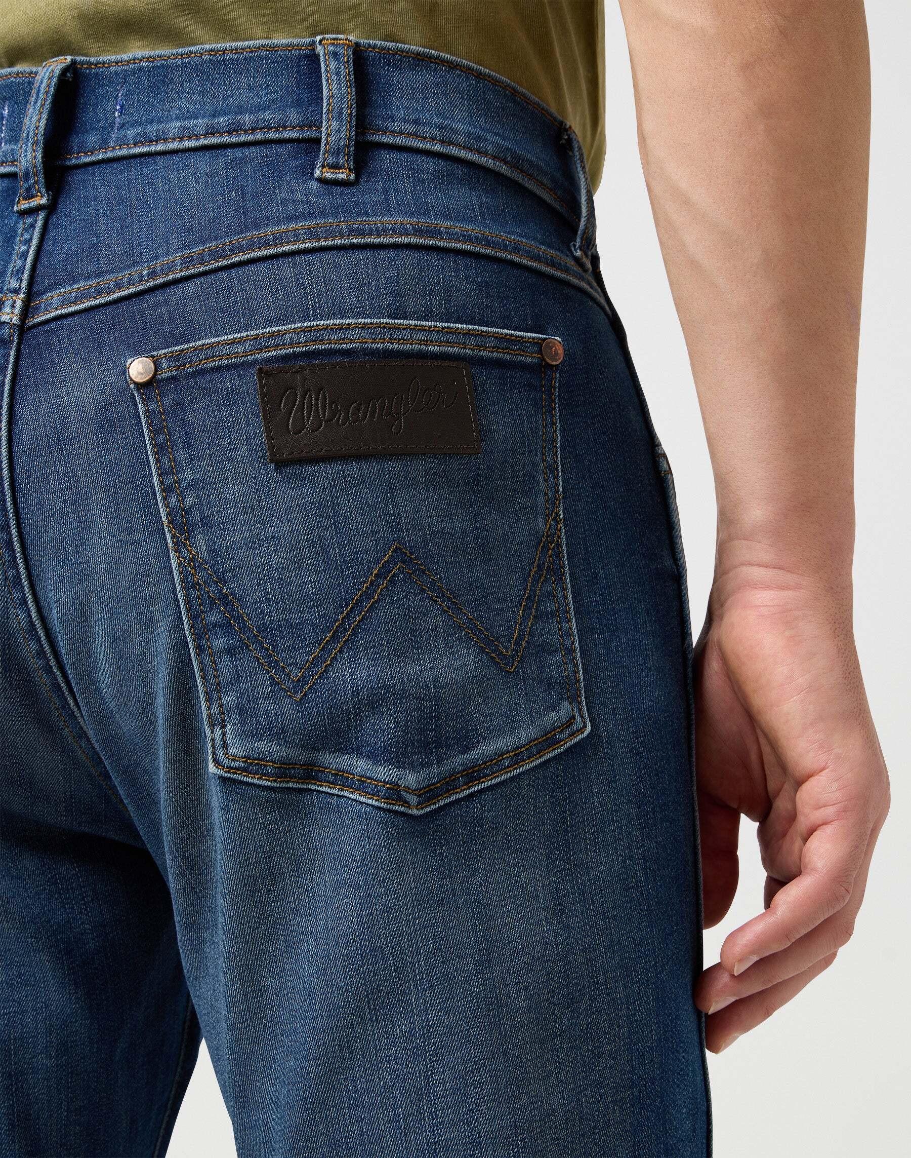 Wrangler Larston Slim Tapered Jeans  