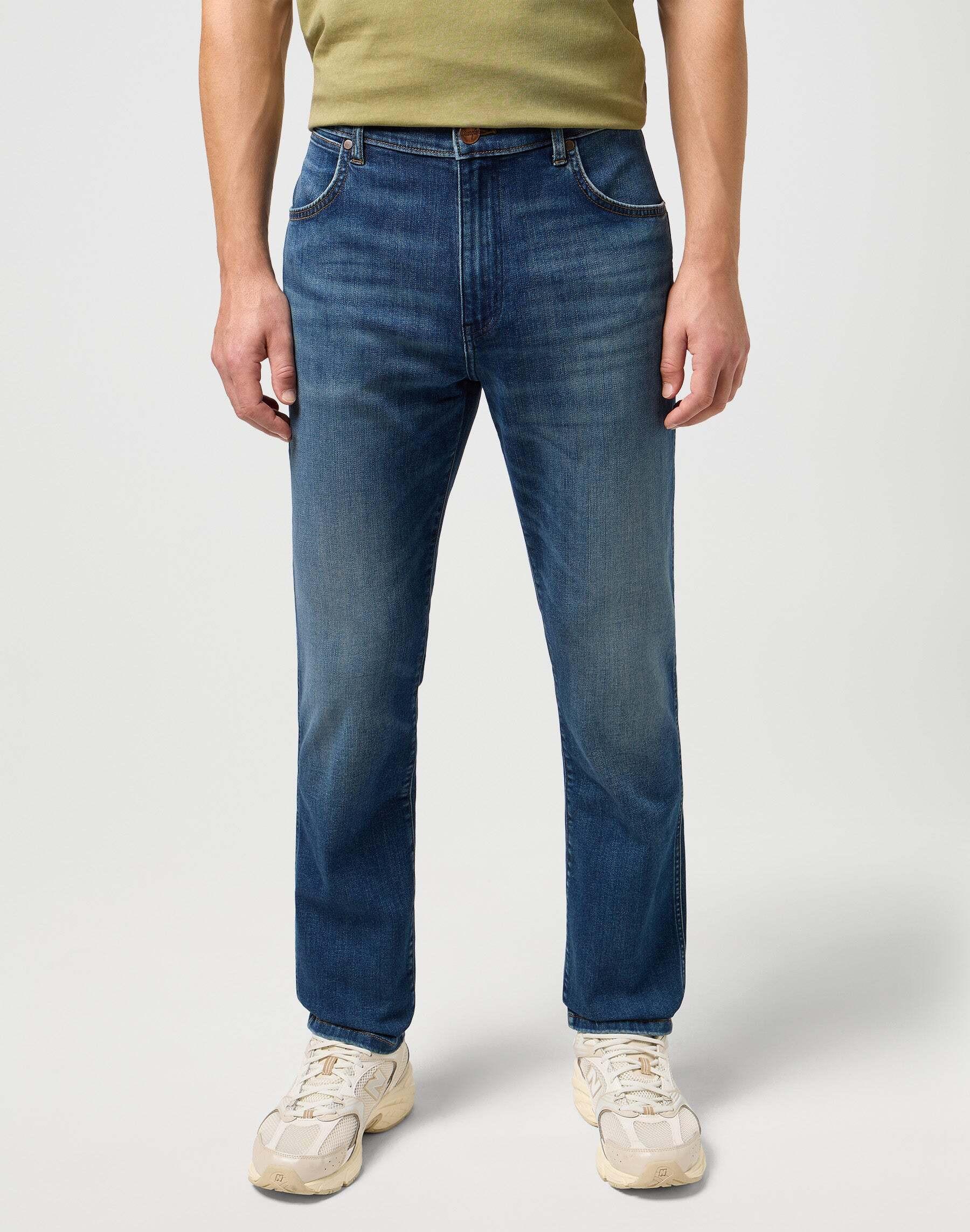 Wrangler Larston Slim Tapered Jeans  