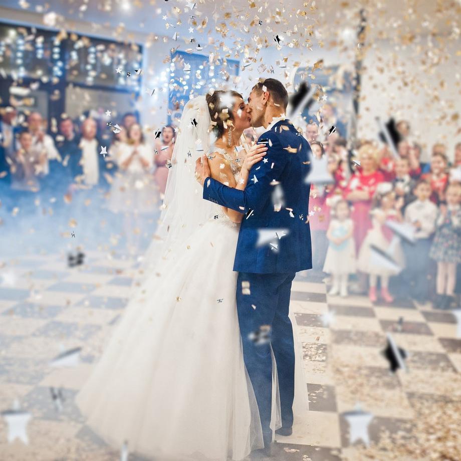 B2X  Canon à confettis étoiles argentées 