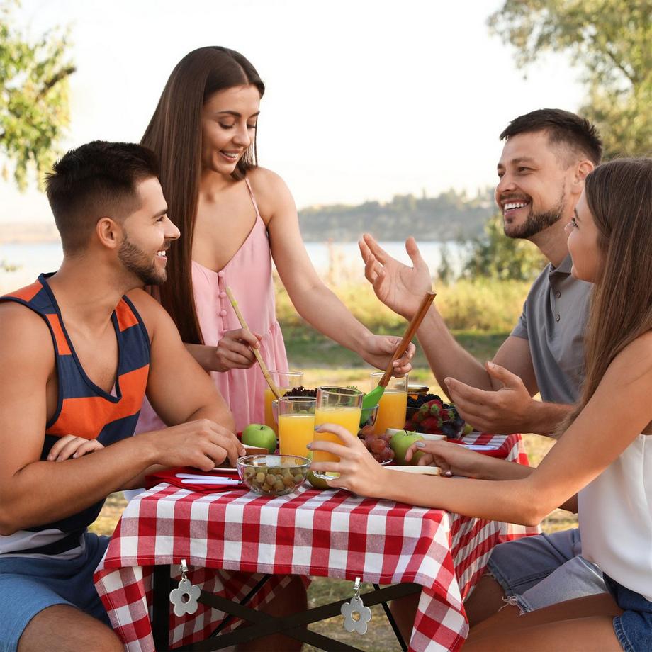 B2X  Lot de 16 nappes en papier pliées à fleurs 