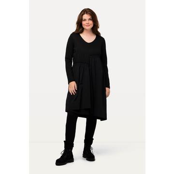 Robe midi à col en V et manches 3/4, jupe asymétrique