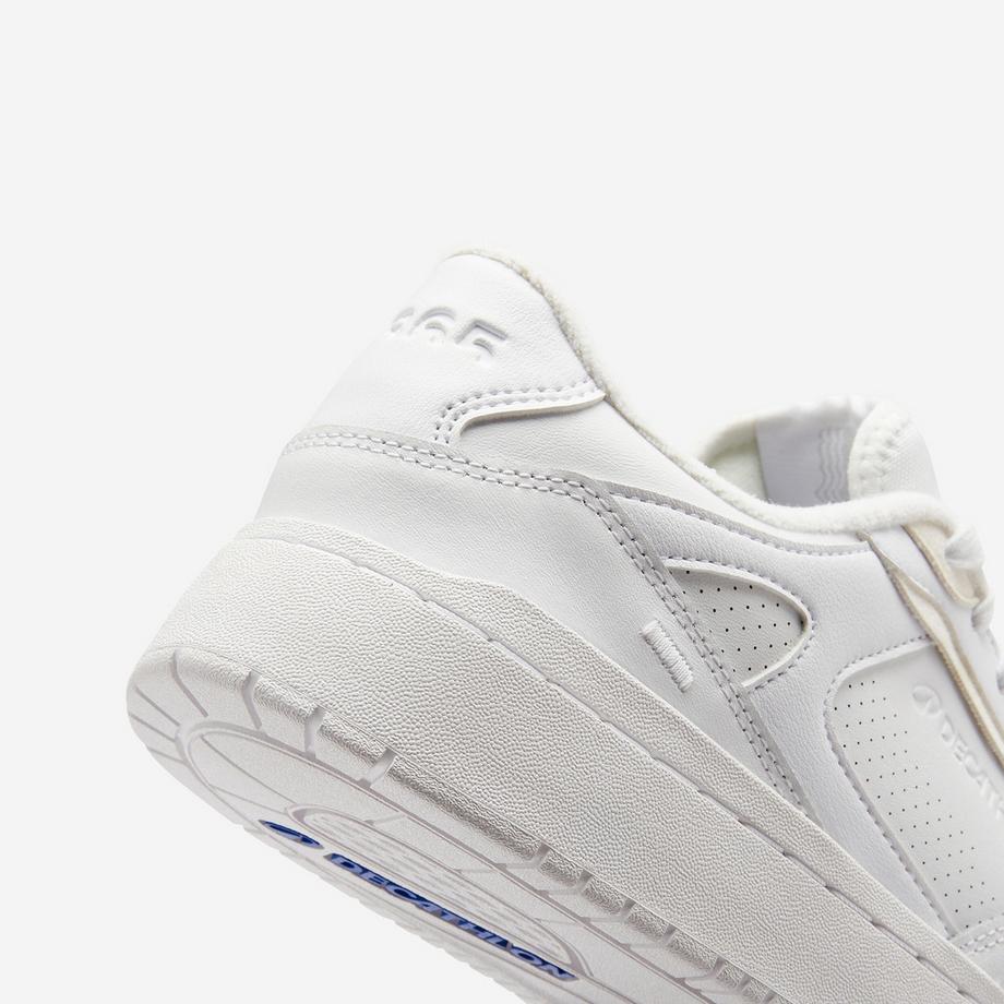 DECATHLON Sneakers  