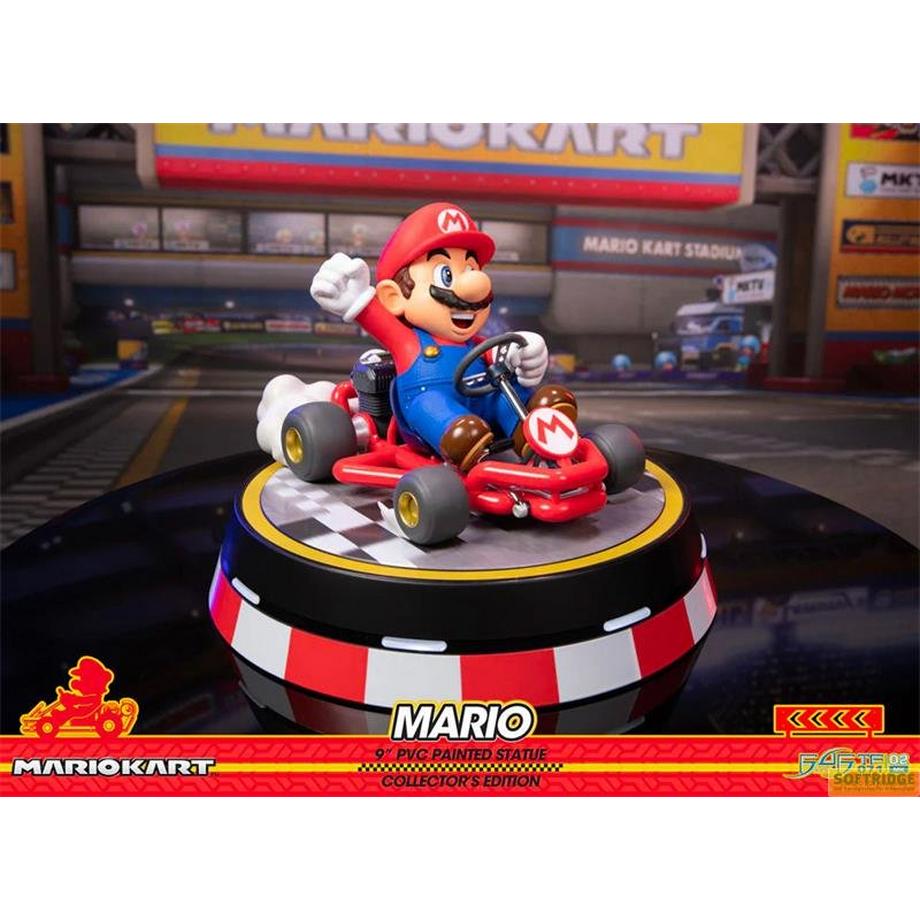 First 4 Figures  Mario Kart PVC Statue Mario - Collector Edition (19 cm) 