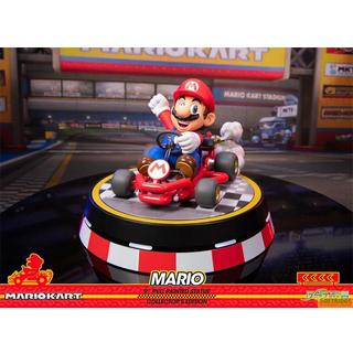 First 4 Figures  Mario Kart PVC Statue Mario - Collector Edition (19 cm) 
