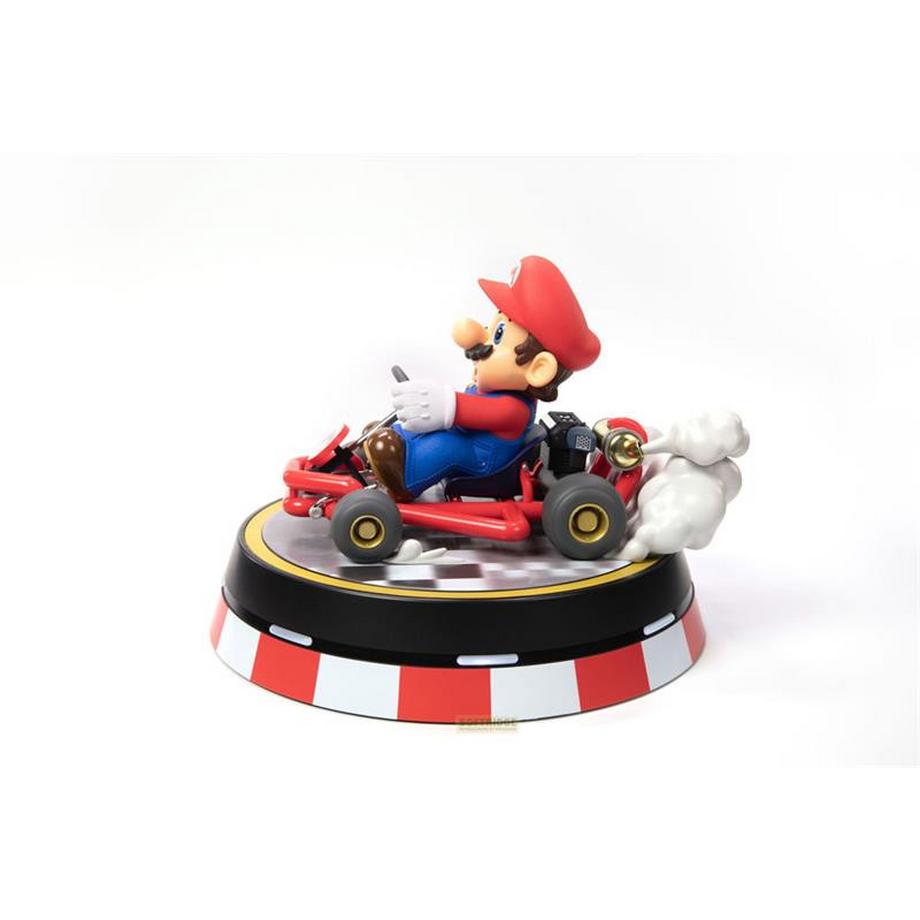 First 4 Figures  Mario Kart PVC Statue Mario - Collector Edition (19 cm) 