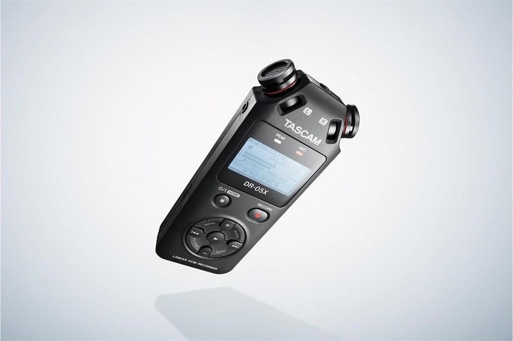 Tascam  DR-05X - Enregistreur stéréo portable, interace audio USB 