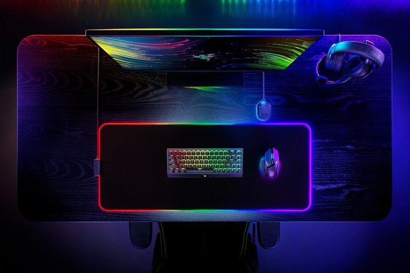 RAZER  Strider Chroma Gaming-Mauspad Schwarz 