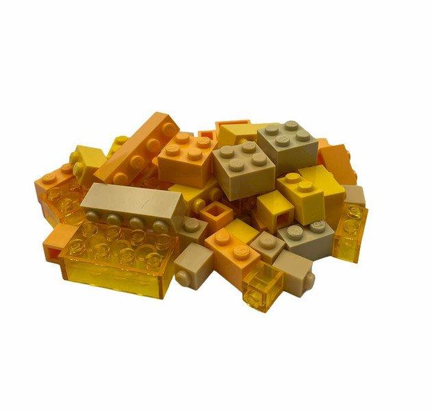 Q-BRICKS  gelbes Mischset, enthält 300 Steine ​​in den Größen 1×1 (60 Stück), 1×2 (60 Stück), 1×4 (60 Stück), 2×2 (60 Stück) und 2×4 (60 Stück) in verschiedenen Gelbtönen (Verkehrsgelb, transparentes Verkehrsgelb, Sandgelb, Elfenbein, Melonengelb).                 