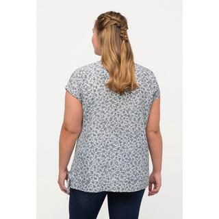 Ulla Popken  Blouse à fleurs. Décolleté en V, manches courtes. Cordon de serrage à la base. 