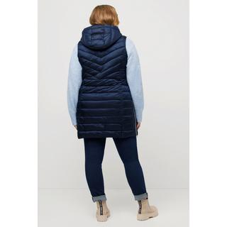 Ulla Popken  Gilet lungo e trapuntato con zip sull'orlo, collo alto e cappuccio 