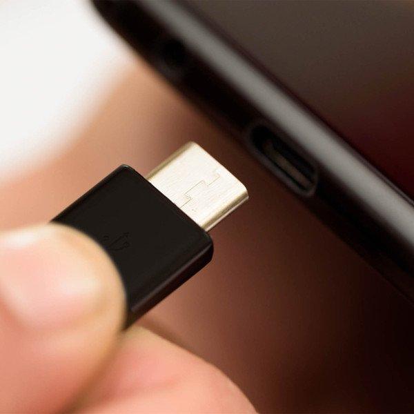 Avizar  Micro-USB auf USB Ladekabel Schwarz 