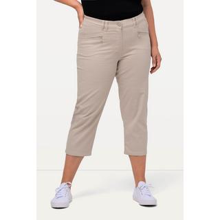 Ulla Popken  Pantalon Mony, longueur au mollet. Poches zippées et tissu stretch 