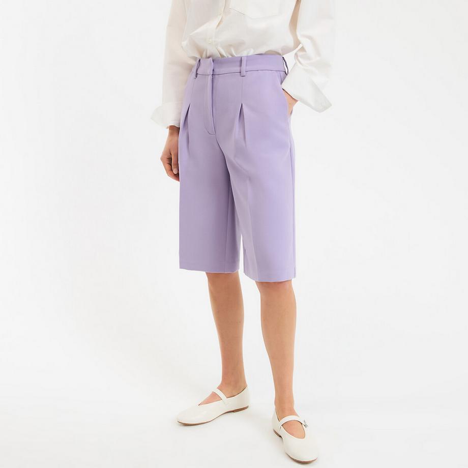 Bermuda-Shorts mit Falten