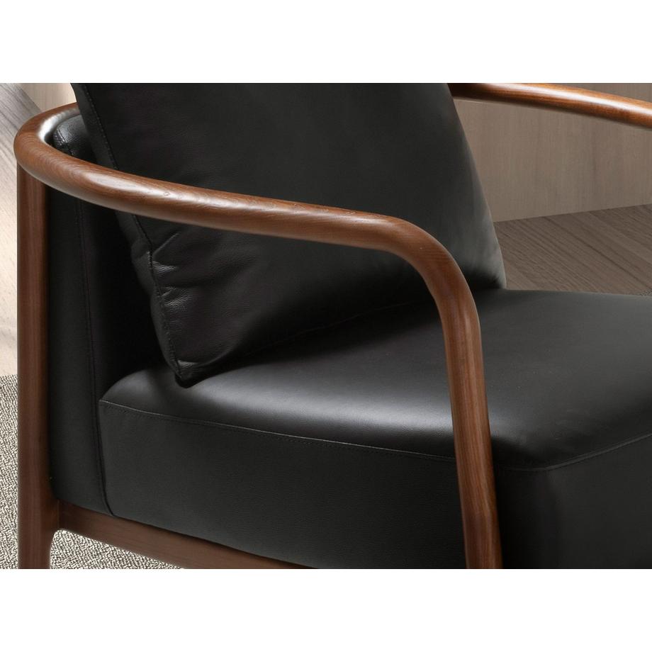 ANGEL CERDA Fauteuil en cuir  