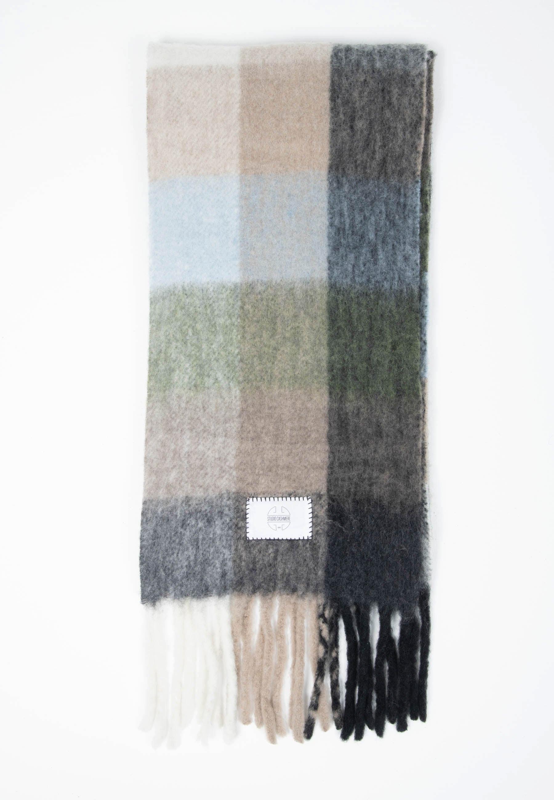 Studio Cashmere8  UNI 14 Sciarpa in lana a quadri multicolore 