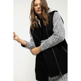 Studio Untold  Gilet di similpelle in stile biker dal taglio oversize con collo alto e zip 